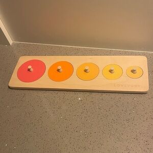 Lovevery Circle of Friends Puzzle